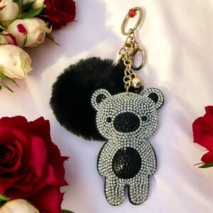 Teddy pom pom keychain